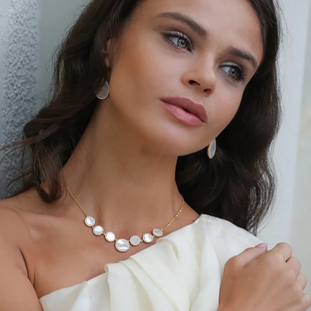 Mother of Pearl CZ Stone Round Shape Necklace 925 Sterling Silver Wholesale Jewelry