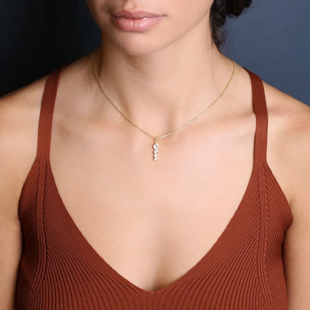 Elegant Zircon Stone Round Design Charm Necklace Pendant Handmade 925 Sterling Silver Jewelry